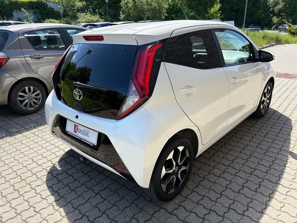 Toyota Aygo 1,0 VVT-I X-Press 72HK 5d - Image 7