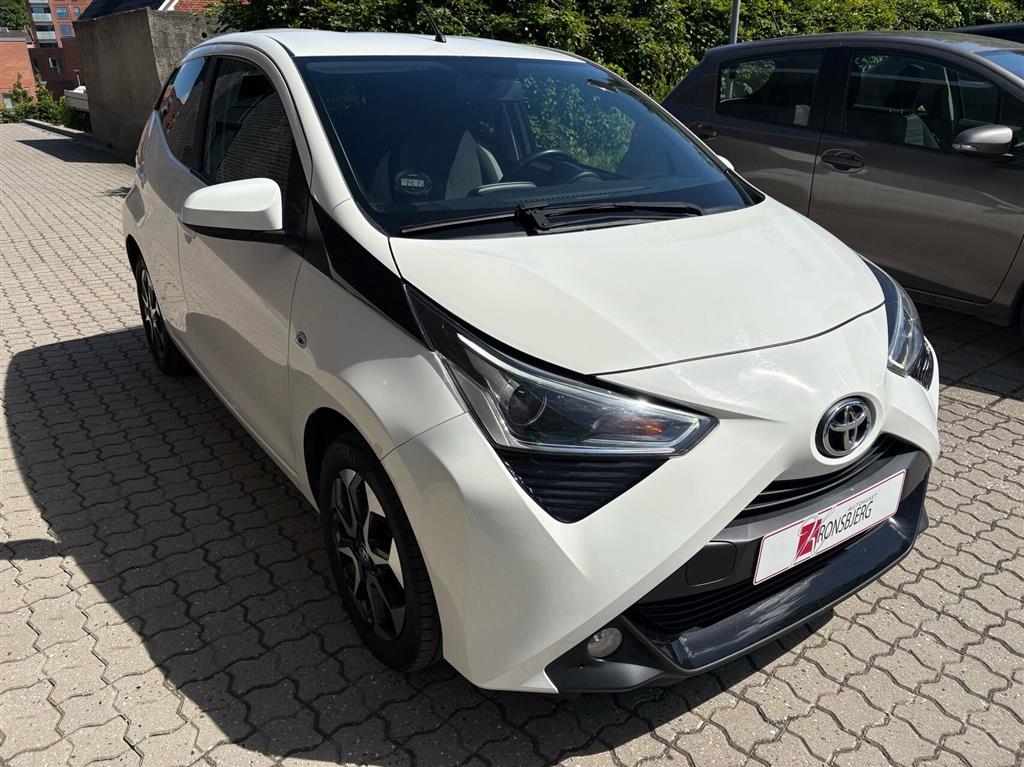 Toyota Aygo 1,0 VVT-I X-Press 72HK 5d - Image 3