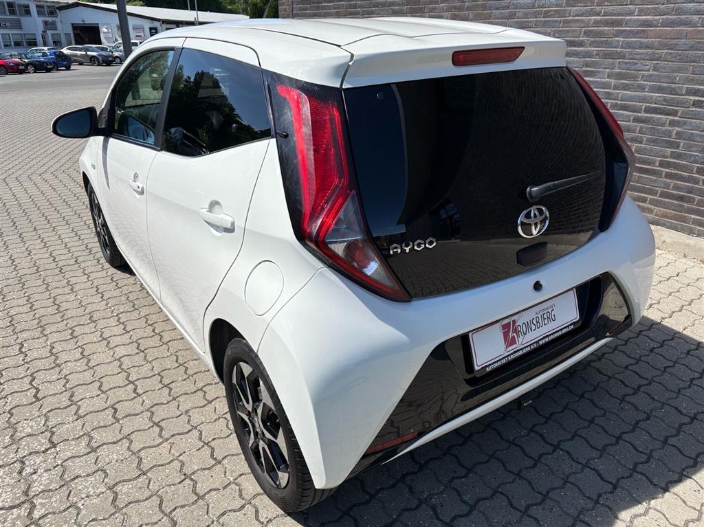 Toyota Aygo 1,0 VVT-I X-Press 72HK 5d - Image 5