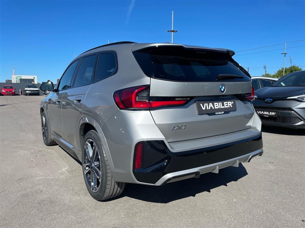 BMW iX1 eDrive20 EL M-Sport 204HK 5d Aut. - Image 2