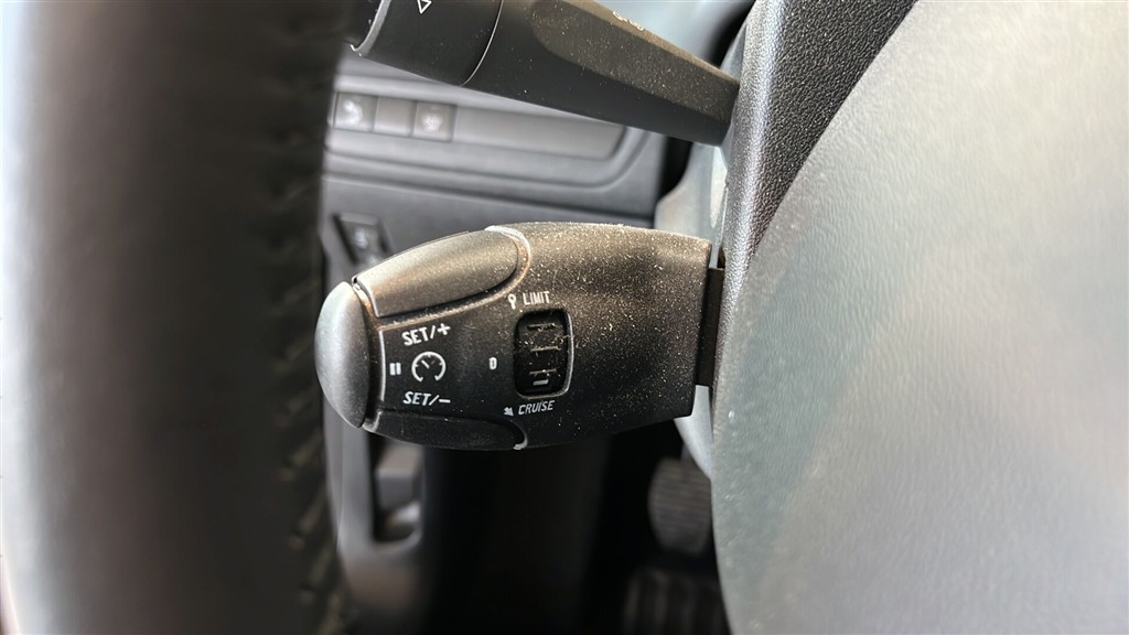 Peugeot 208 1,5 BlueHDi Signature+ 100HK 5d - Image 14
