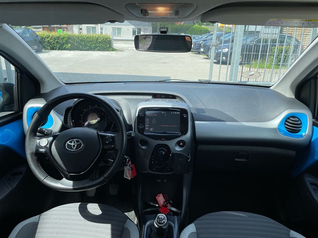 Toyota Aygo 1,0 VVT-I X-plore DAB+ 72HK 5d - Image 8