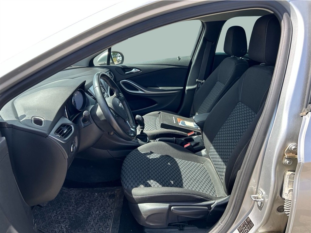 Opel Astra Sports Tourer 1,6 CDTI Excite 136HK Stc 6g - Image 6