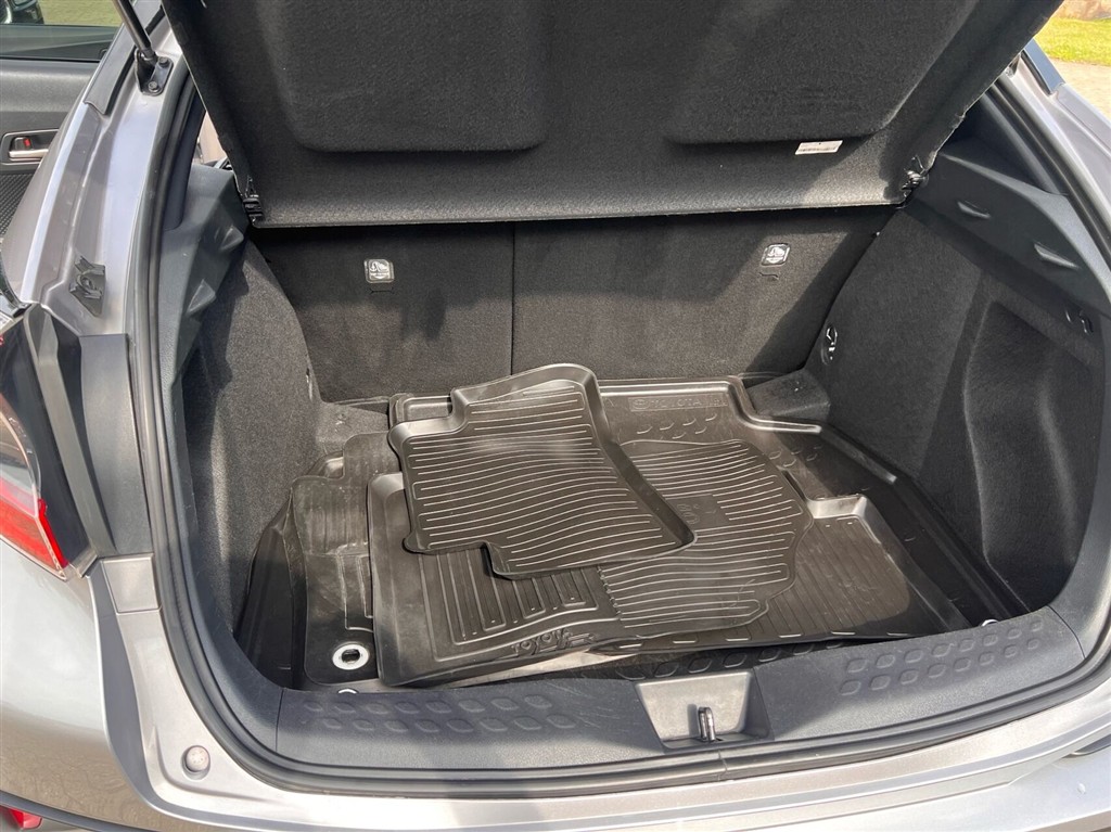 Toyota C-HR 1,8 Hybrid C-LUB Premium Selected Multidrive S 122HK 5d Aut. - Image 10