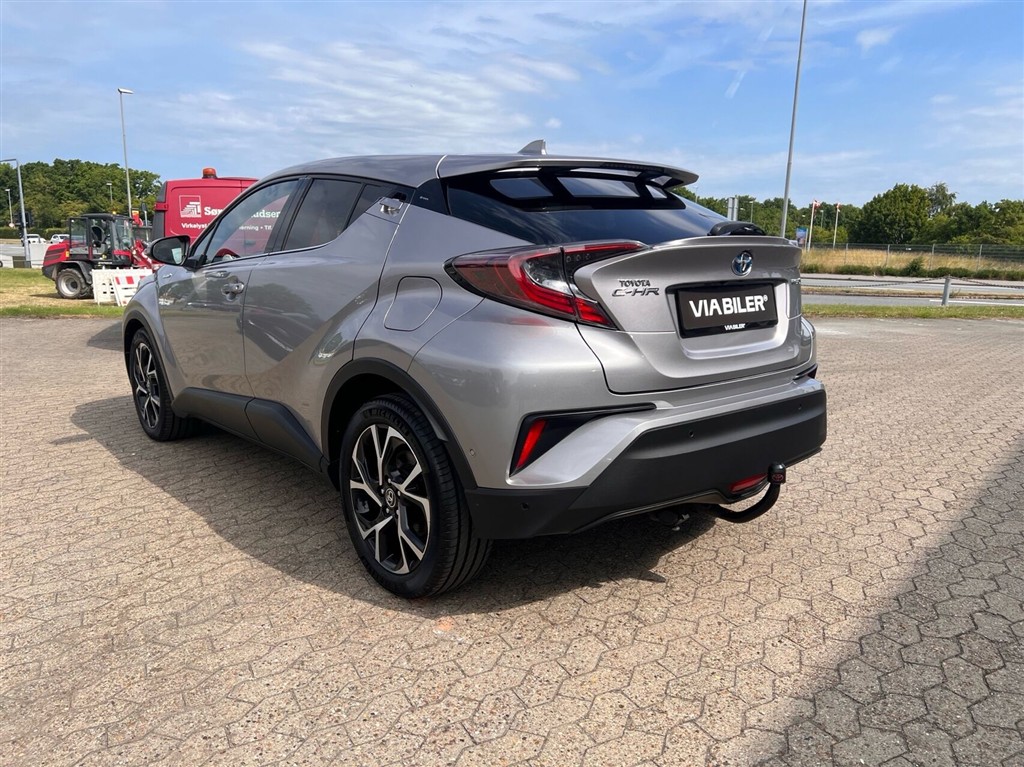Toyota C-HR 1,8 Hybrid C-LUB Premium Selected Multidrive S 122HK 5d Aut. - Image 3