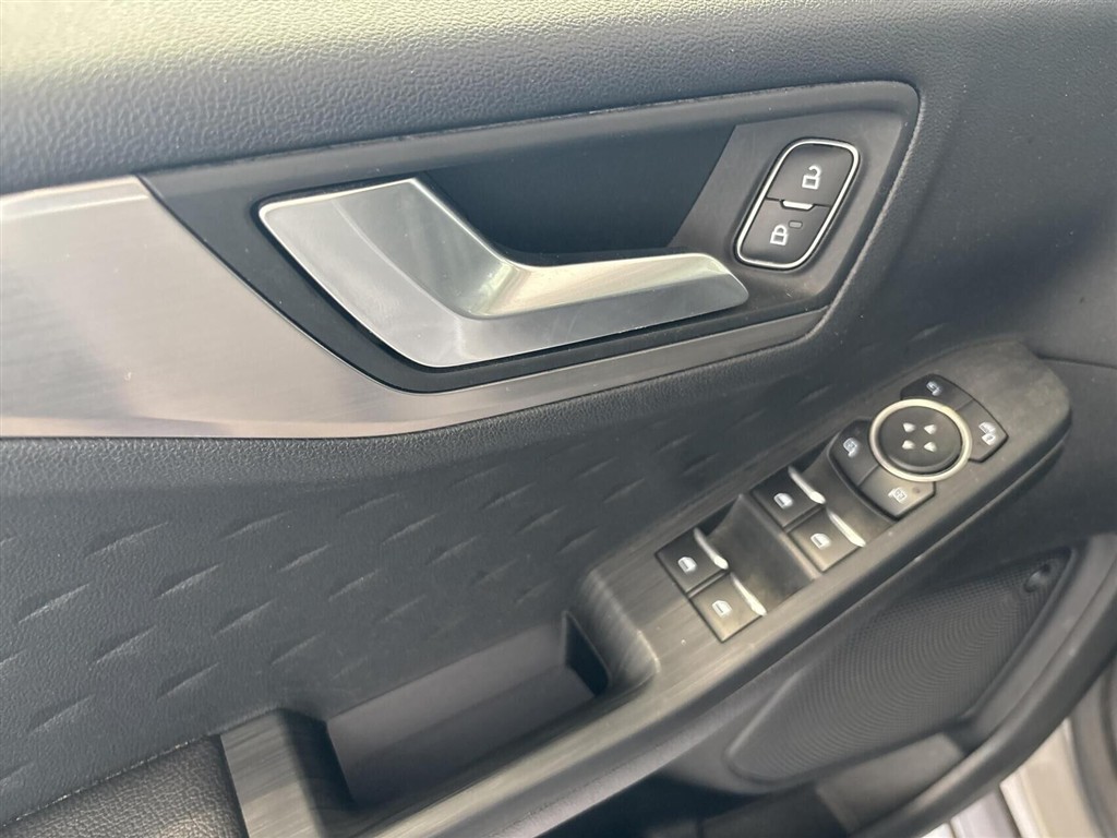 Ford Kuga 2,5 Plugin-hybrid Titanium X CVT 225HK 5d Trinl. Gear - Image 7
