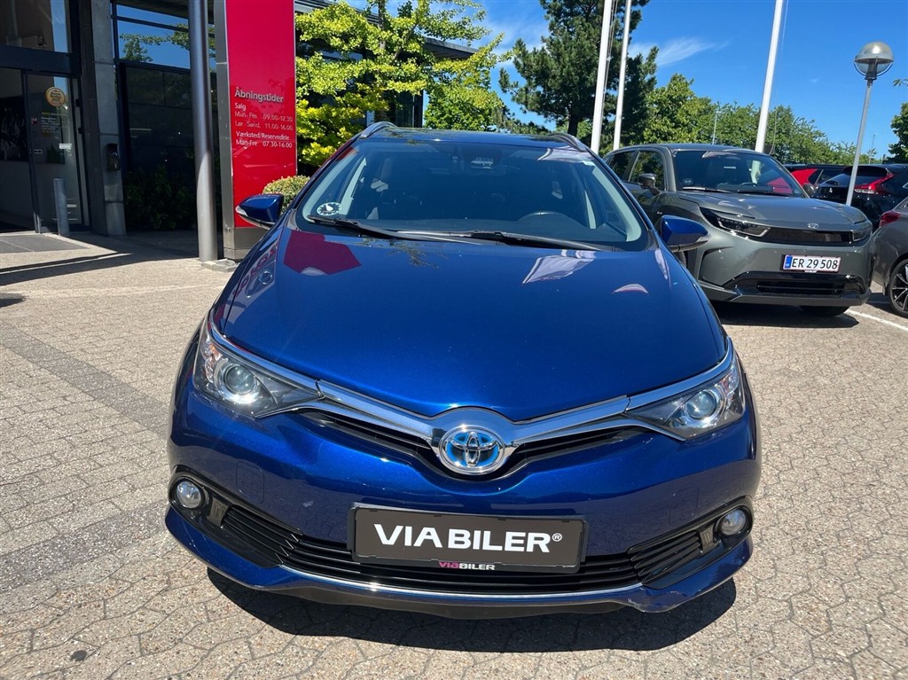 Toyota Auris Touring Sports 1,8 Hybrid H2 Comfort 136HK Stc Aut. - Image 2