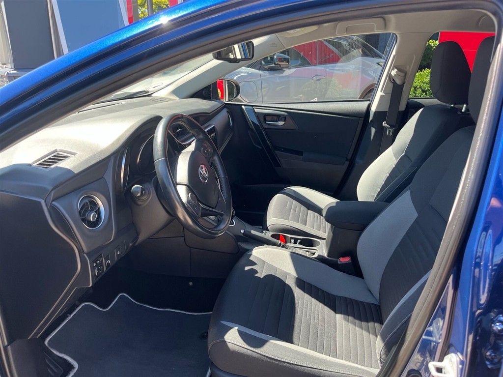 Toyota Auris Touring Sports 1,8 Hybrid H2 Comfort 136HK Stc Aut. - Image 19