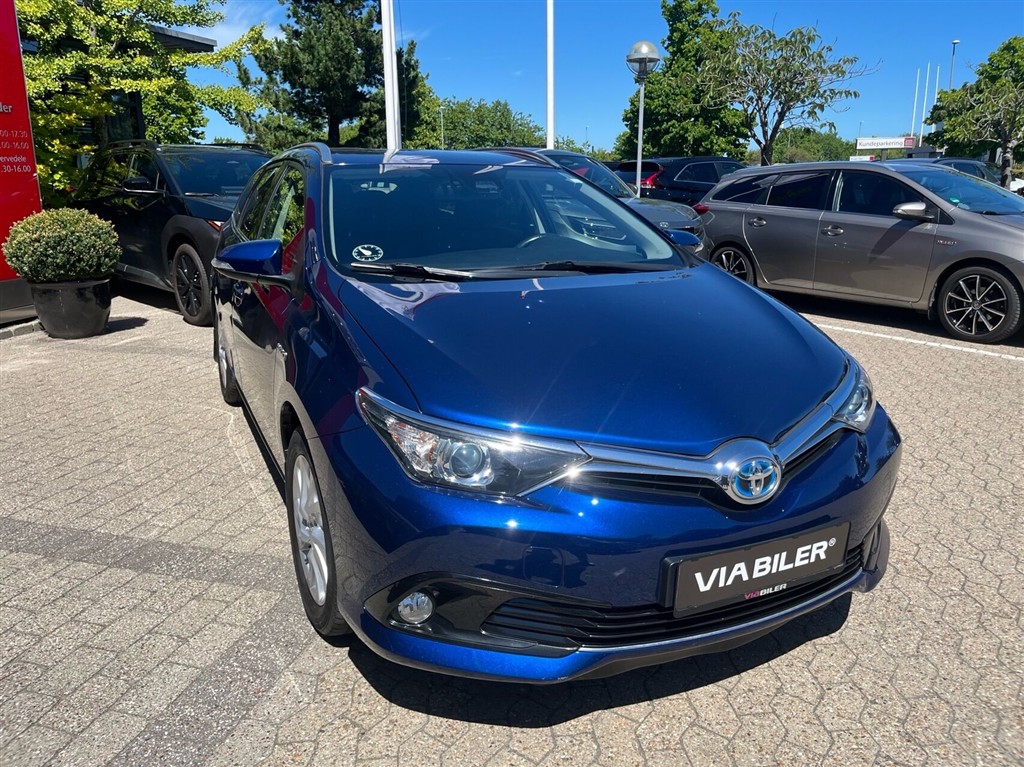 Toyota Auris Touring Sports 1,8 Hybrid H2 Comfort 136HK Stc Aut. - Image 3