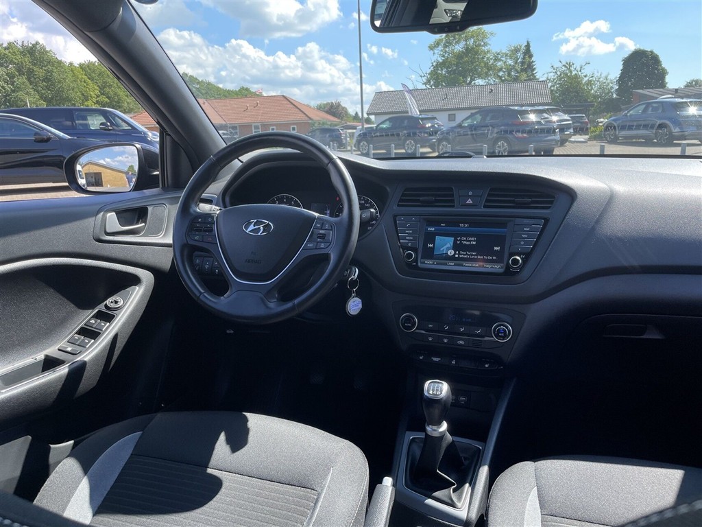Hyundai i20 1,25 Vision Plus 84HK 5d - Image 7