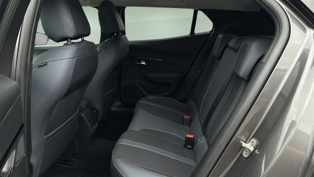 Peugeot 2008 1,2 PureTech Edition 210+ 130HK 5d - Image 6