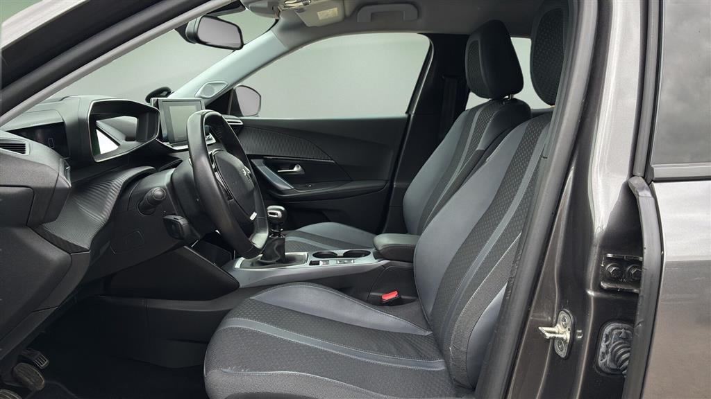 Peugeot 2008 1,2 PureTech Edition 210+ 130HK 5d - Image 7
