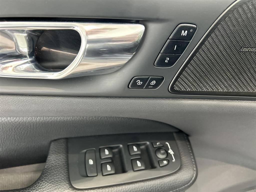 Volvo V60 2,0 T8 Twin Engine Plugin-hybrid Inscription AWD 390HK Stc 8g Aut. - Image 18