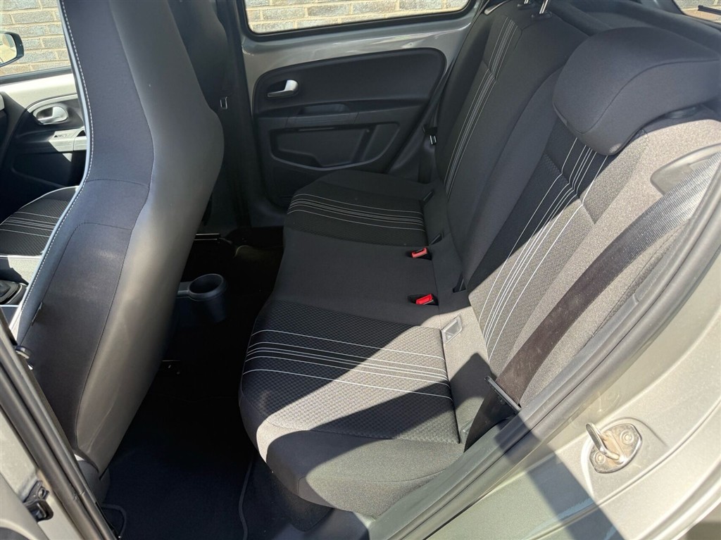 Seat Mii EL 83HK 5d Aut. - Image 13