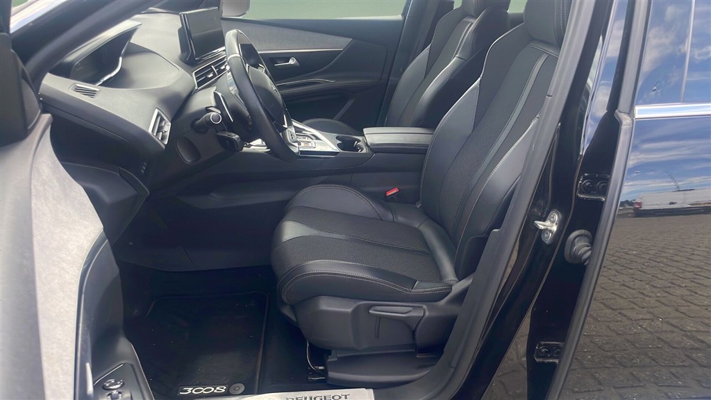 Peugeot 3008 1,6 Plugin-hybrid GT EAT8 225HK 5d 8g Aut. - Image 9