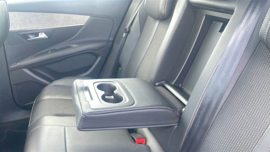 Peugeot 3008 1,6 Plugin-hybrid GT EAT8 225HK 5d 8g Aut. - Image 22
