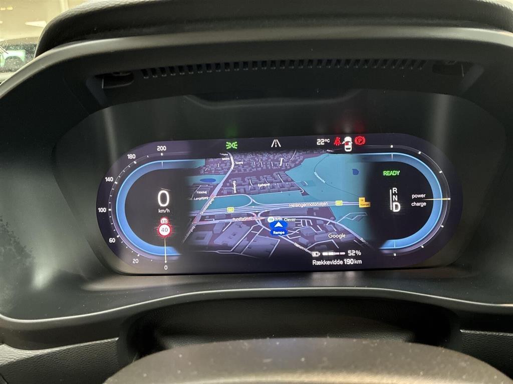Volvo XC40 P6 Recharge Plus 231HK 5d Aut. - Image 12