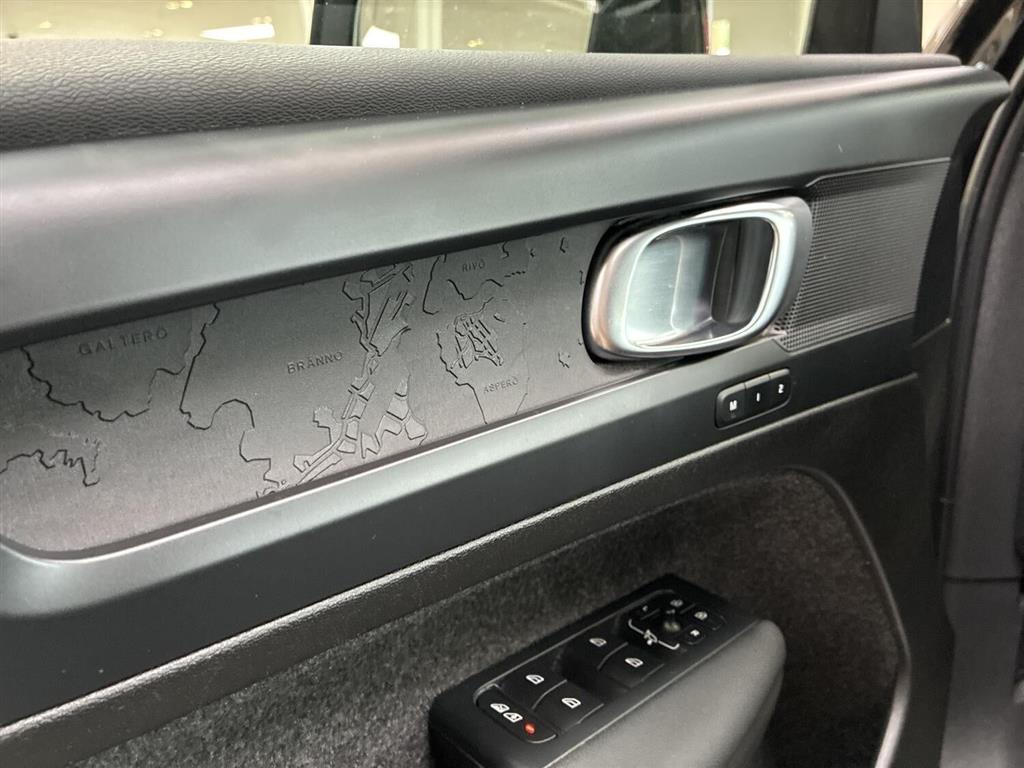 Volvo XC40 P6 Recharge Plus 231HK 5d Aut. - Image 16