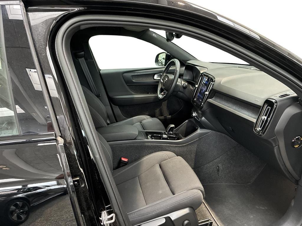 Volvo XC40 P6 Recharge Plus 231HK 5d Aut. - Image 5