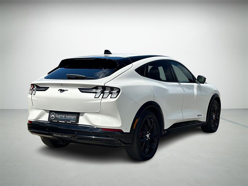 Ford Mustang Mach-E EL UR Premium 294HK 5d Aut. - Image 2