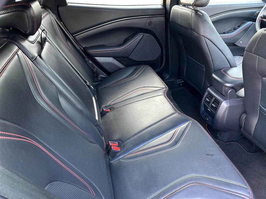 Ford Mustang Mach-E EL UR Premium 294HK 5d Aut. - Image 18