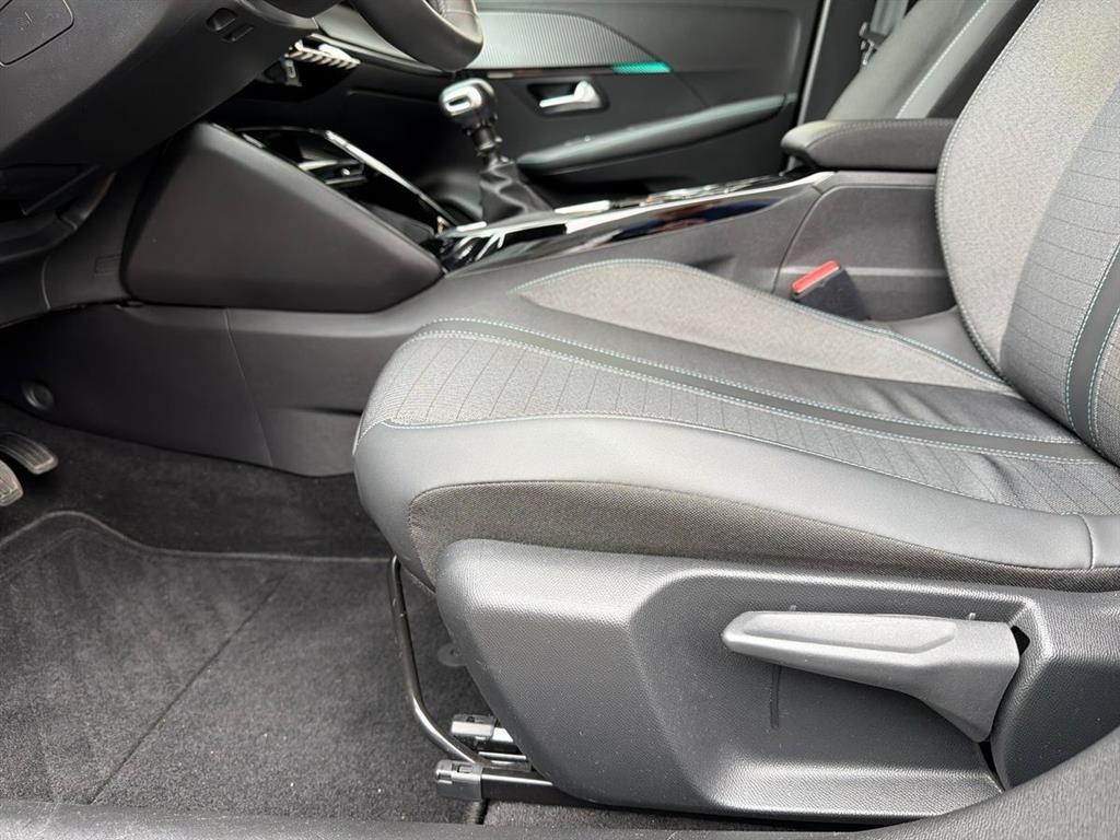 Peugeot 208 1,2 PureTech Vision Sport 100HK 5d 6g - Image 19