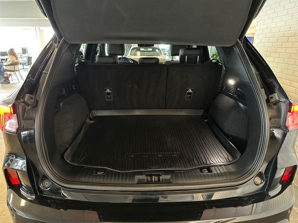 Ford Kuga 2,5 Plugin-hybrid ST-Line X CVT 225HK 5d Trinl. Gear - Image 10
