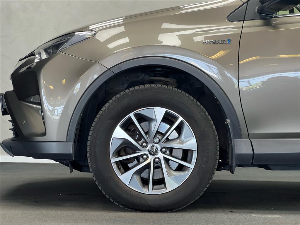Toyota RAV4 2,5 Hybrid H3 Safety Sense 4x2 197HK 5d 6g Aut. - Image 4
