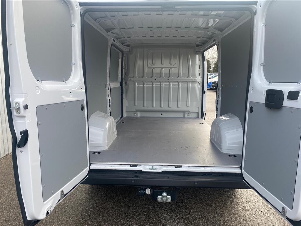 Opel Movano 33 L2H1 2,2 BlueHDi Enjoy+ 140HK Van 6g - Image 6