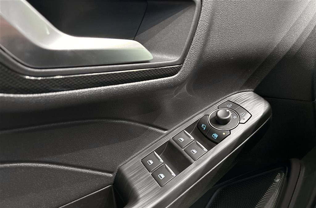 Ford Kuga 2,5 Plugin-hybrid ST-Line X CVT 225HK 5d Trinl. Gear - Image 13