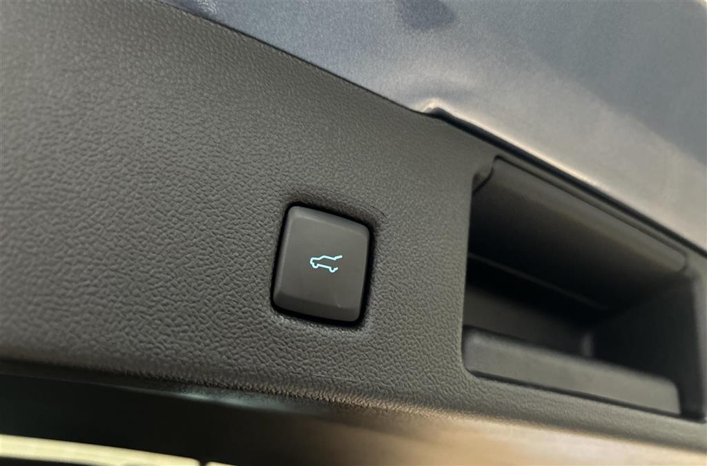 Ford Kuga 2,5 Plugin-hybrid ST-Line X CVT 225HK 5d Trinl. Gear - Image 16