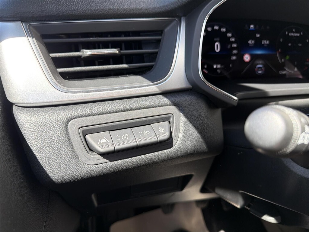 Renault Captur 1,0 TCE Techno 90HK 5d - Image 11
