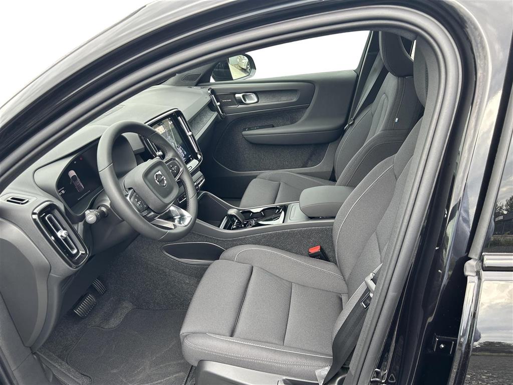 Volvo C40 P8 Recharge Twin Ultimate AWD 408HK 4d Trinl. Gear - Image 7