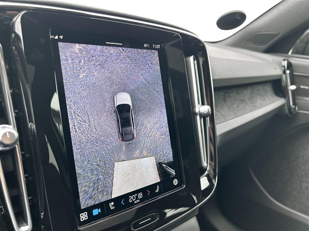 Volvo C40 P8 Recharge Twin Ultimate AWD 408HK 4d Trinl. Gear - Image 14