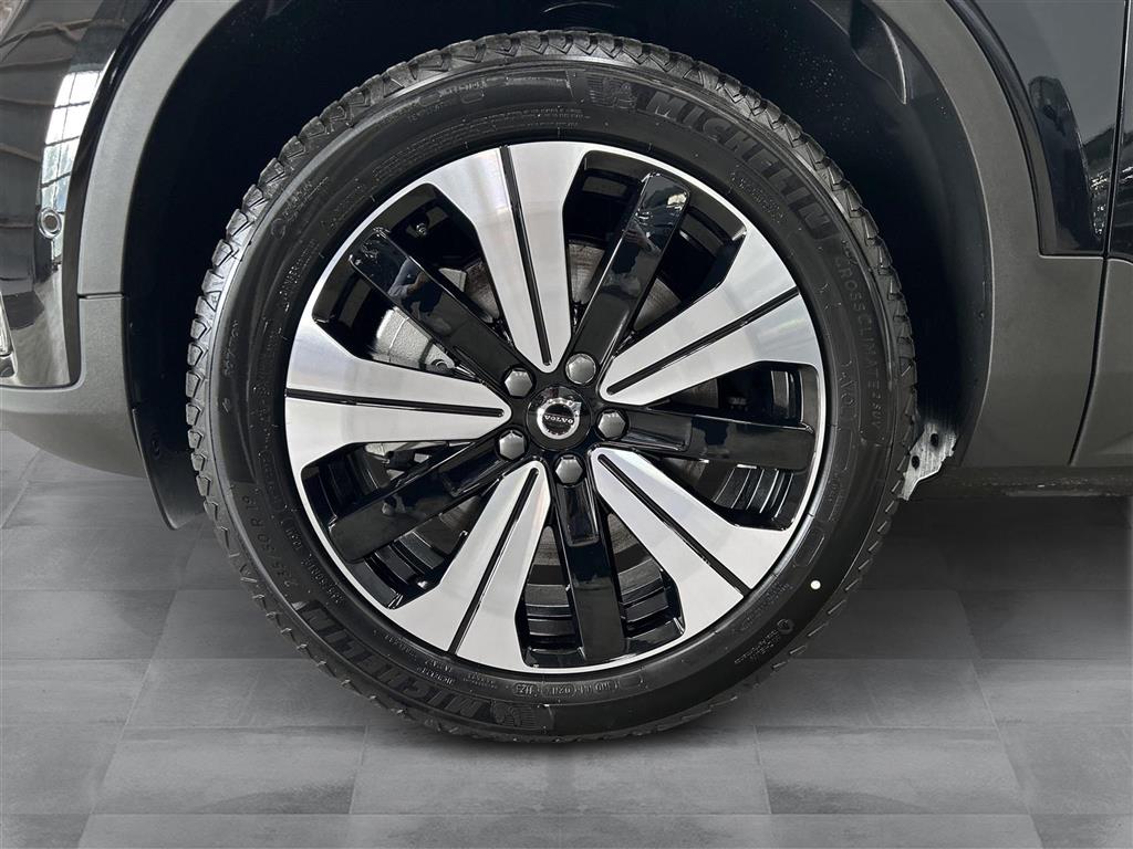 Volvo C40 P8 Recharge Twin Ultimate AWD 408HK 4d Trinl. Gear - Image 19