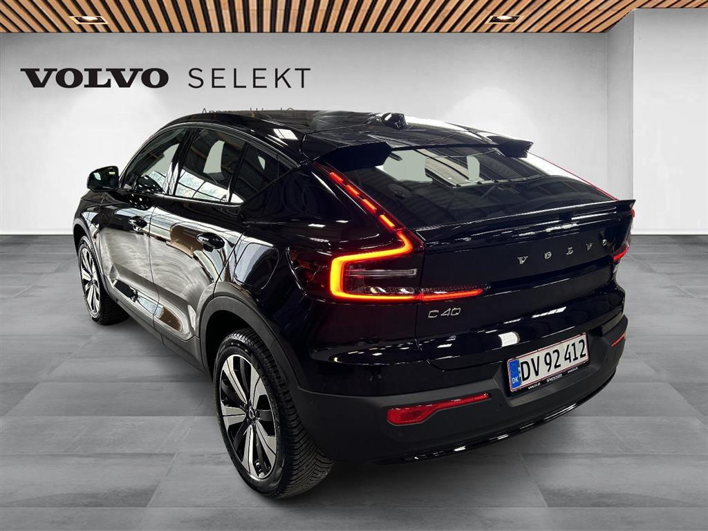 Volvo C40 P8 Recharge Twin Ultimate AWD 408HK 4d Trinl. Gear - Image 4