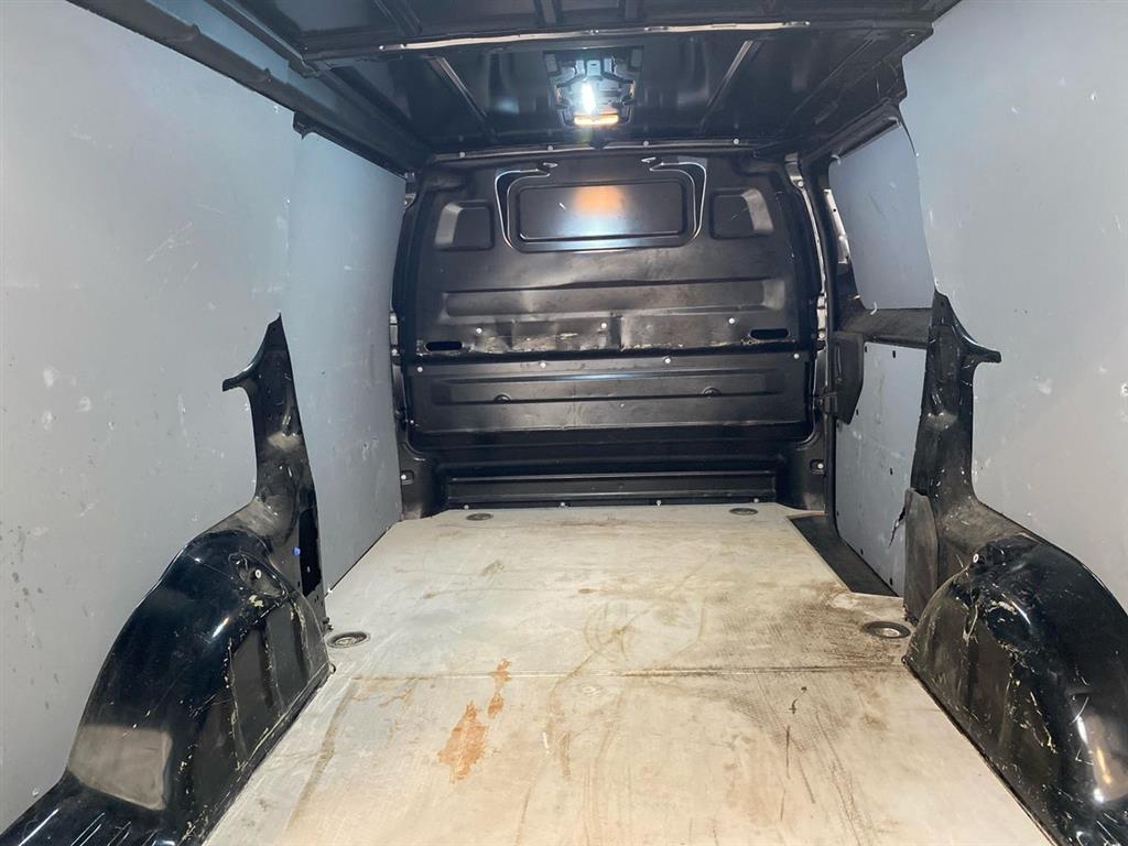 Toyota Proace Long 2,0 D Comfort 144HK Van 6g - Image 17