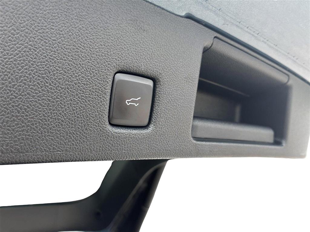 Ford Kuga 2,5 Plugin-hybrid ST-Line X CVT 225HK 5d Trinl. Gear - Image 7