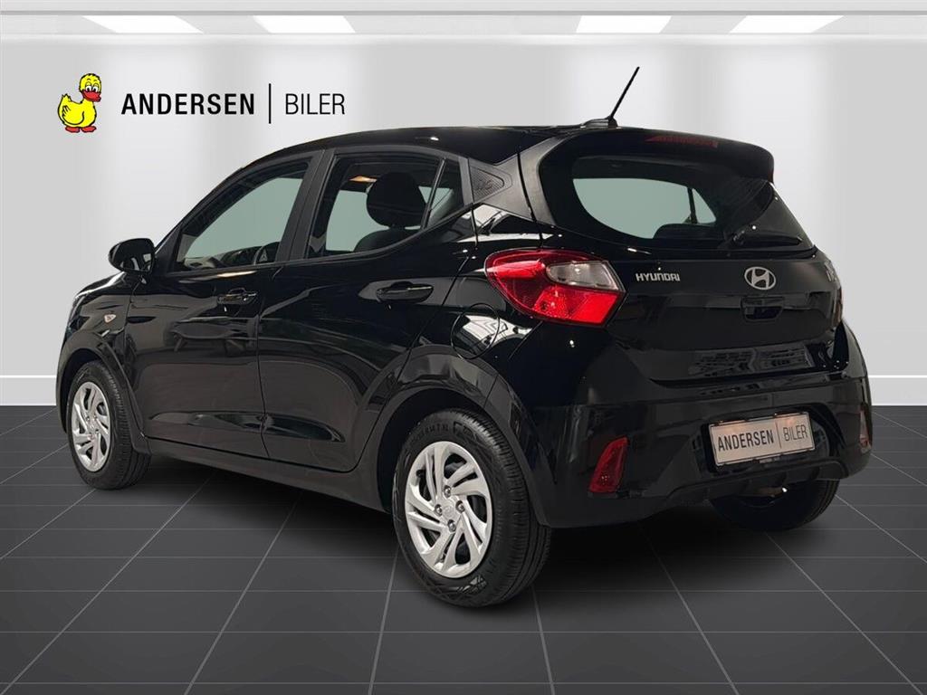 Hyundai i10 1,0 Essential 67HK 5d - Image 7