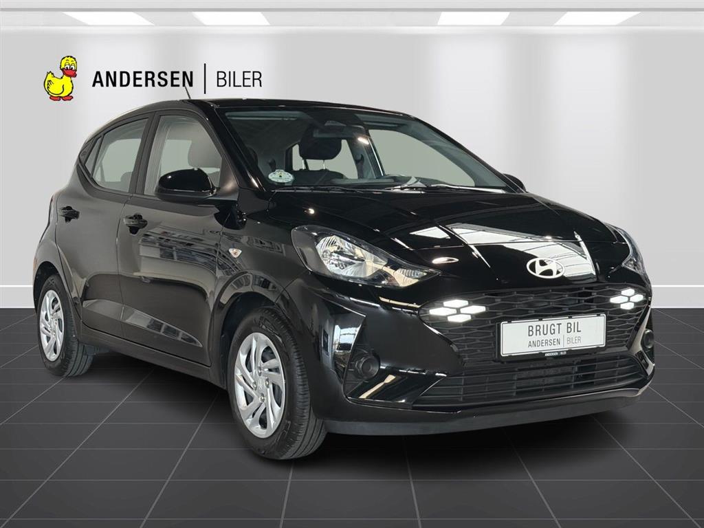 Hyundai i10 1,0 Essential 67HK 5d - Image 3