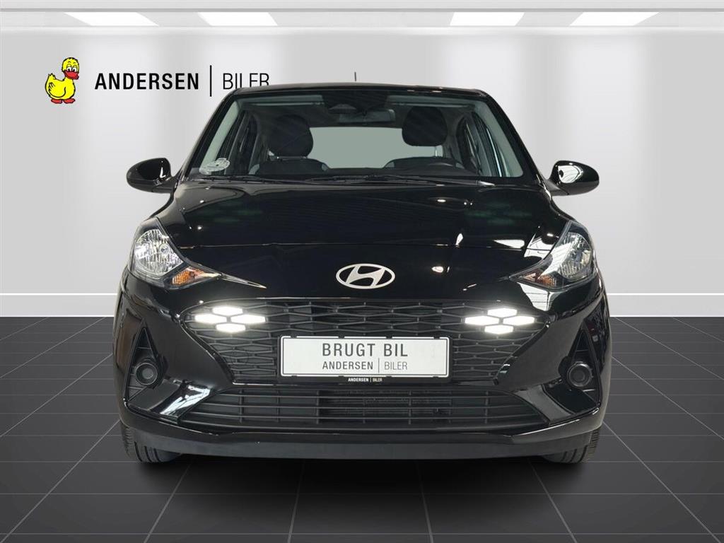 Hyundai i10 1,0 Essential 67HK 5d - Image 5