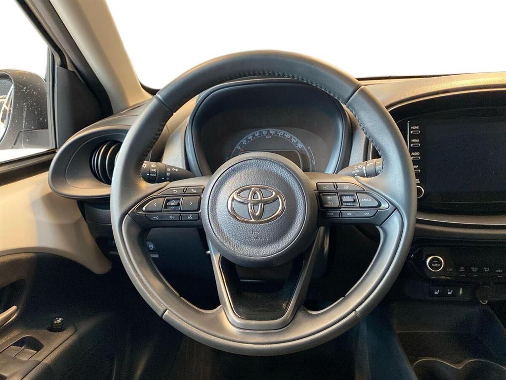 Toyota Aygo X 1,0 VVT-I Active 72HK 5d - Image 11
