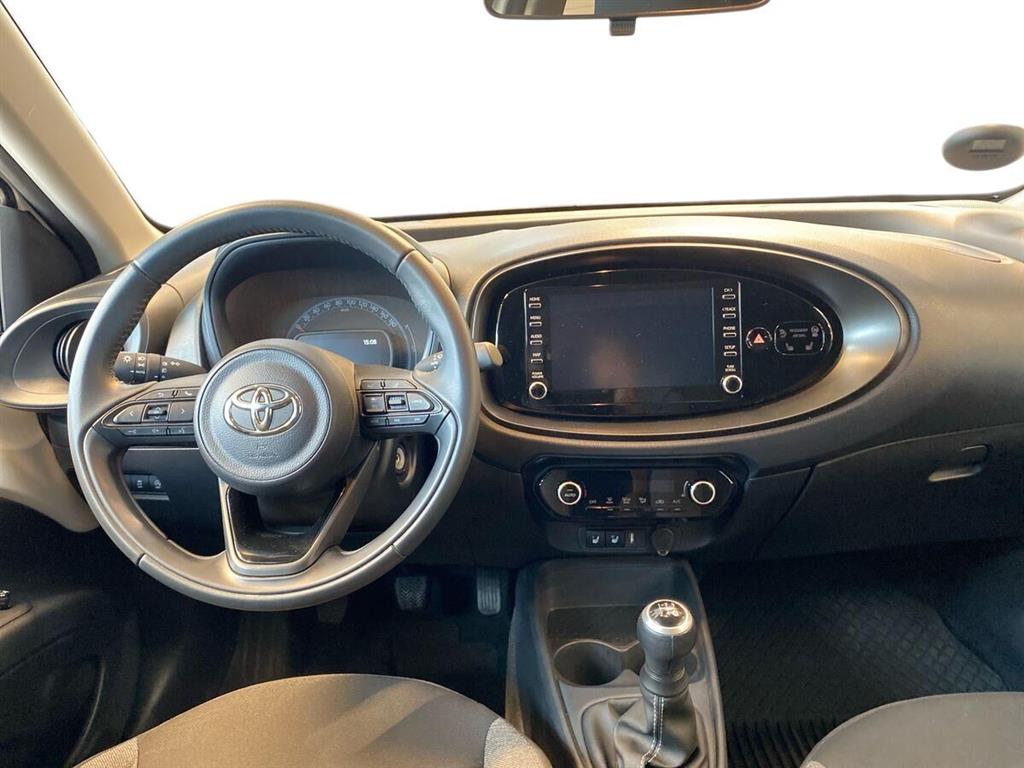 Toyota Aygo X 1,0 VVT-I Active 72HK 5d - Image 14