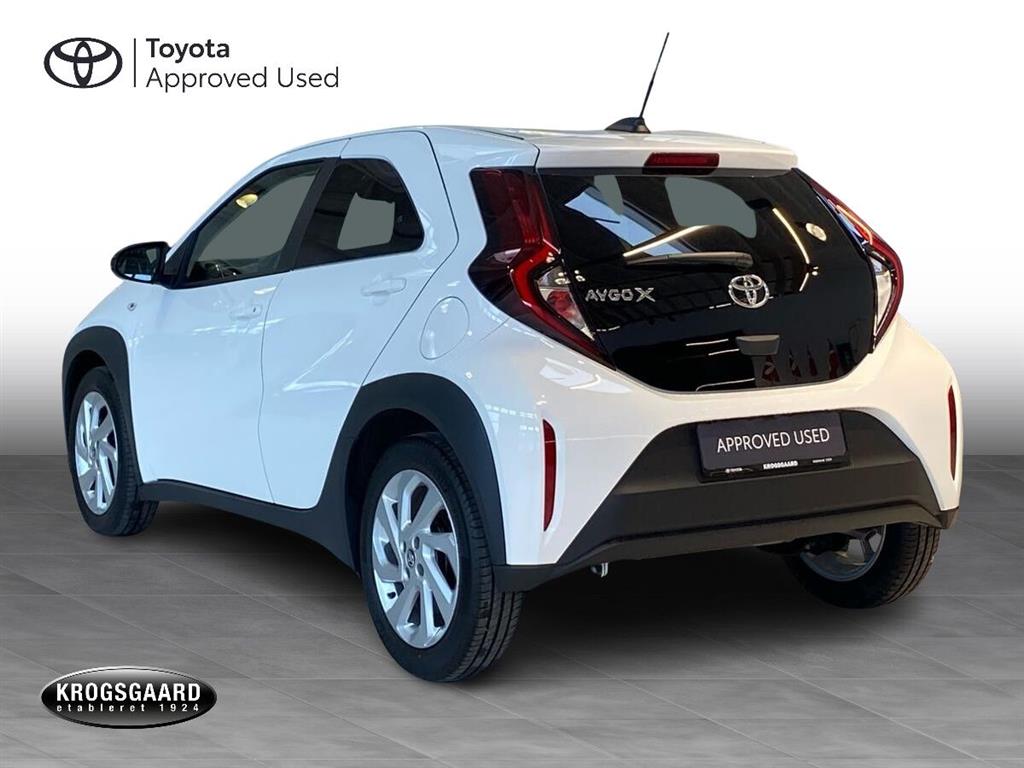 Toyota Aygo X 1,0 VVT-I Active 72HK 5d - Image 3
