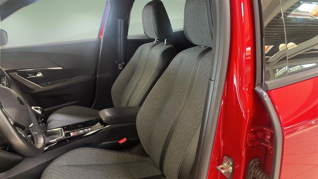 Peugeot 2008 1,2 PureTech Allure 100HK 5d 6g - Image 16