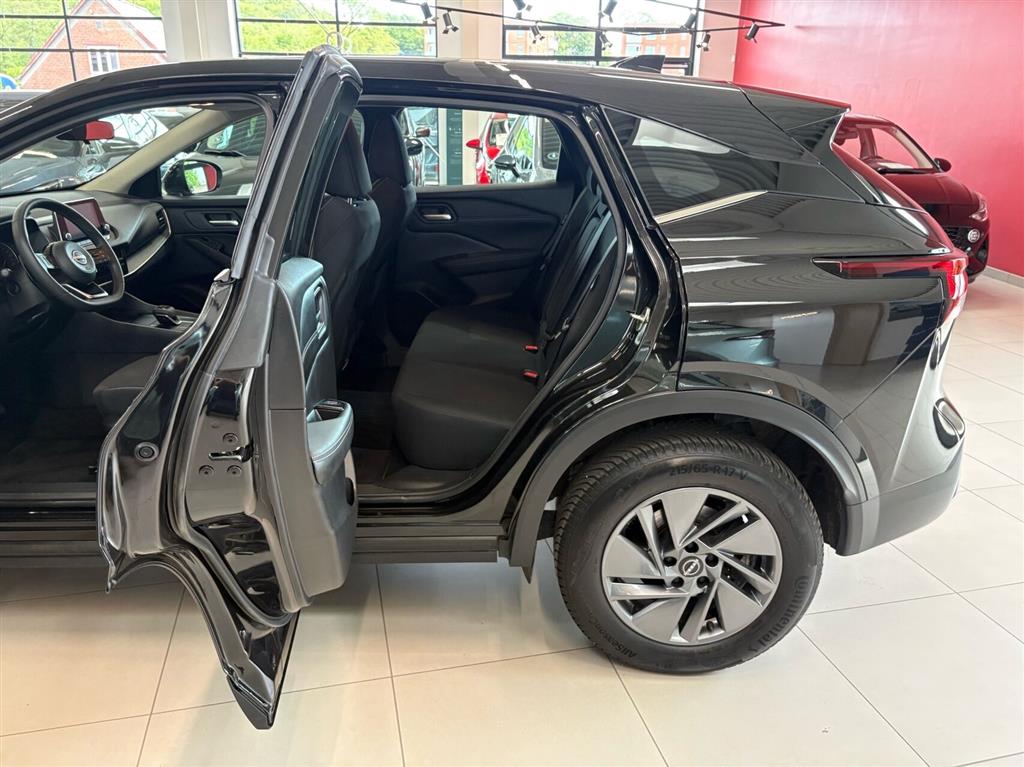 Nissan Qashqai 1,3 MHEV Mild hybrid Acenta X-Tronic 158HK 5d 7g Aut. - Image 6