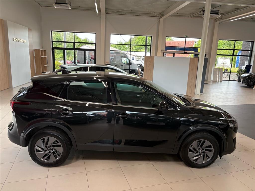 Nissan Qashqai 1,3 MHEV Mild hybrid Acenta X-Tronic 158HK 5d 7g Aut. - Image 3