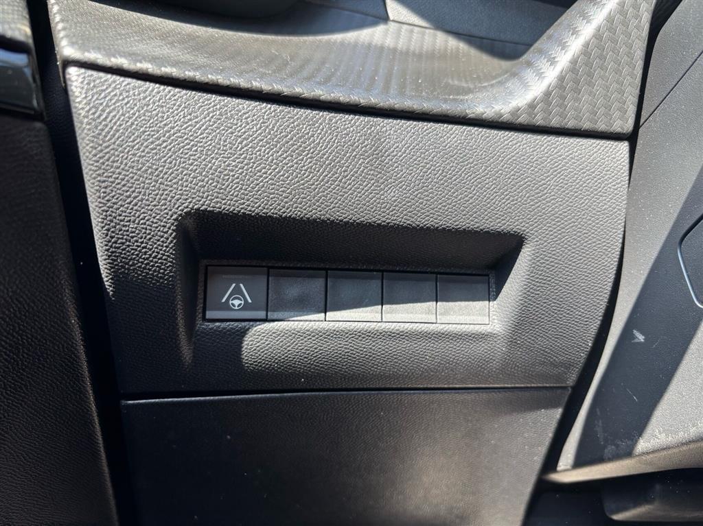 Peugeot e-208 EL GT 156HK 5d Aut. - Image 18
