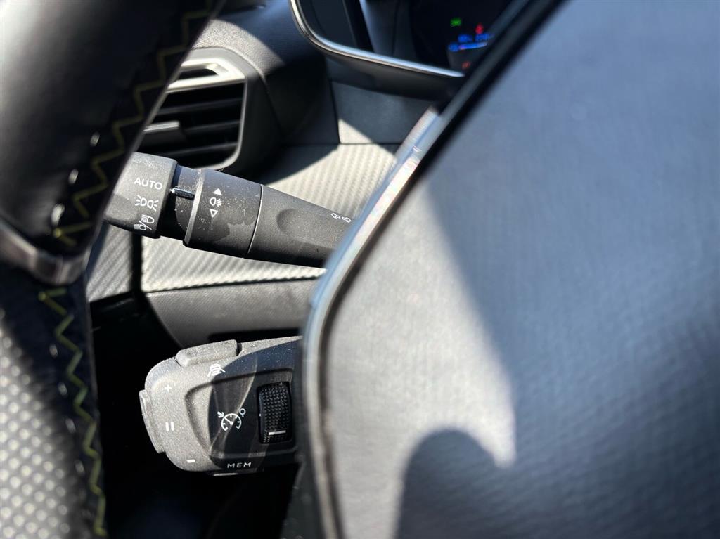 Peugeot e-208 EL GT 156HK 5d Aut. - Image 21