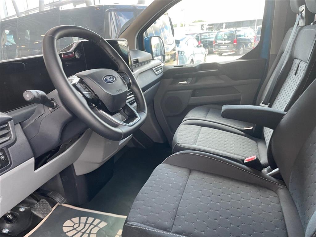 Ford E-Transit Custom 320 L1H1 EL Limited 218HK Van Aut. - Image 6